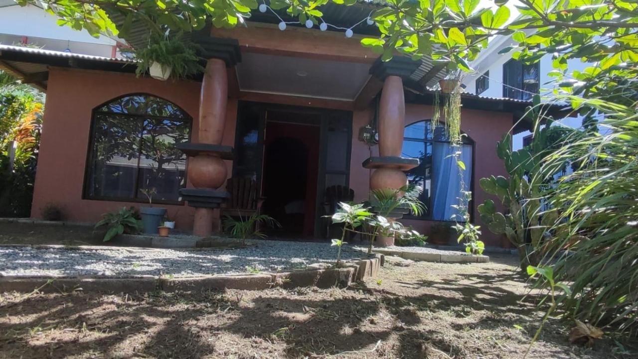Micheck Beach House Тортугеро Экстерьер фото